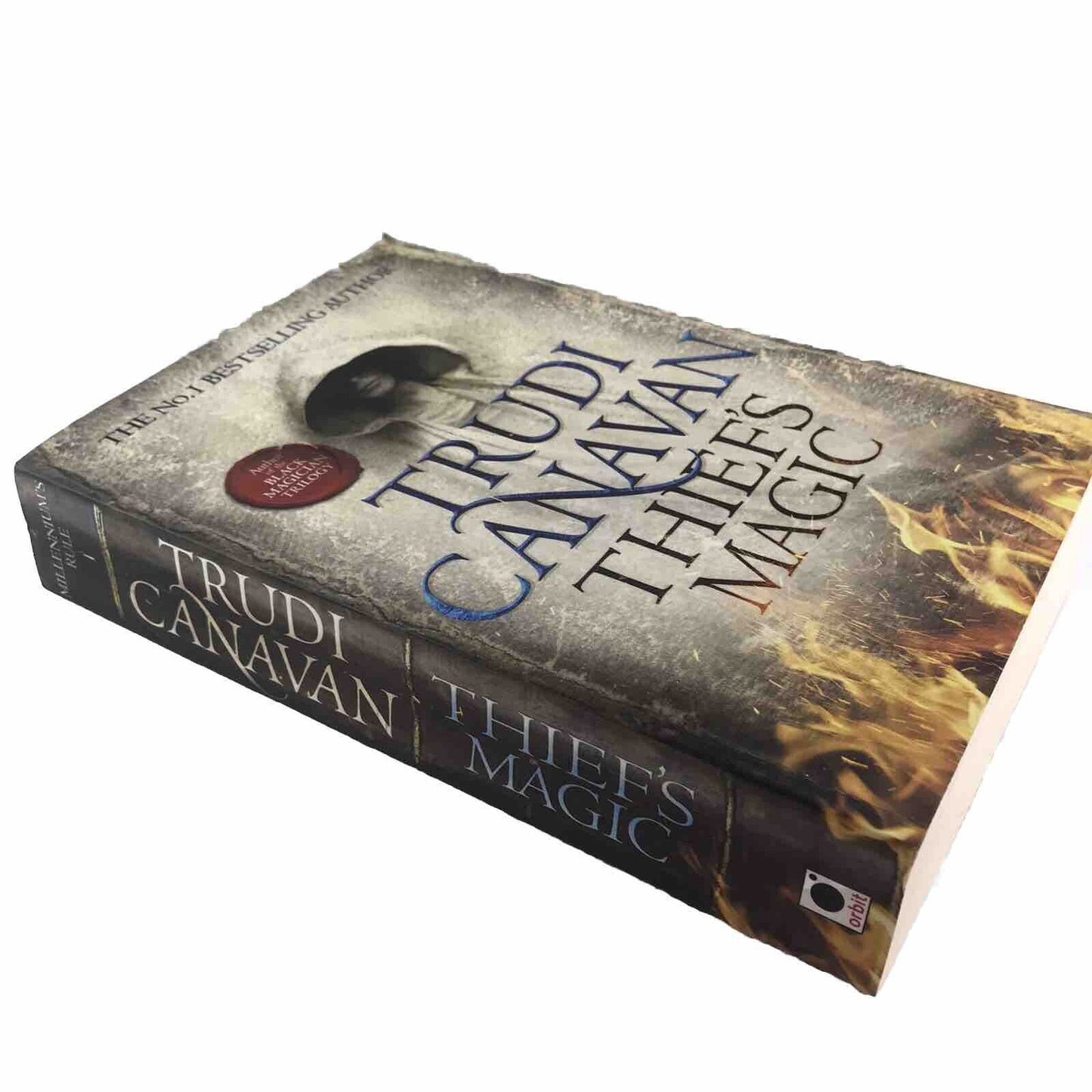 Thief's Magic by Trudi Canavan: Book One of Millennium’s Rule (Paperback 2014)