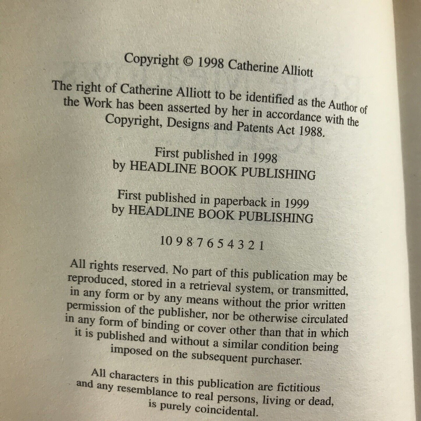 Rosie Meadows Regrets by Catherine Alliott - Paperback