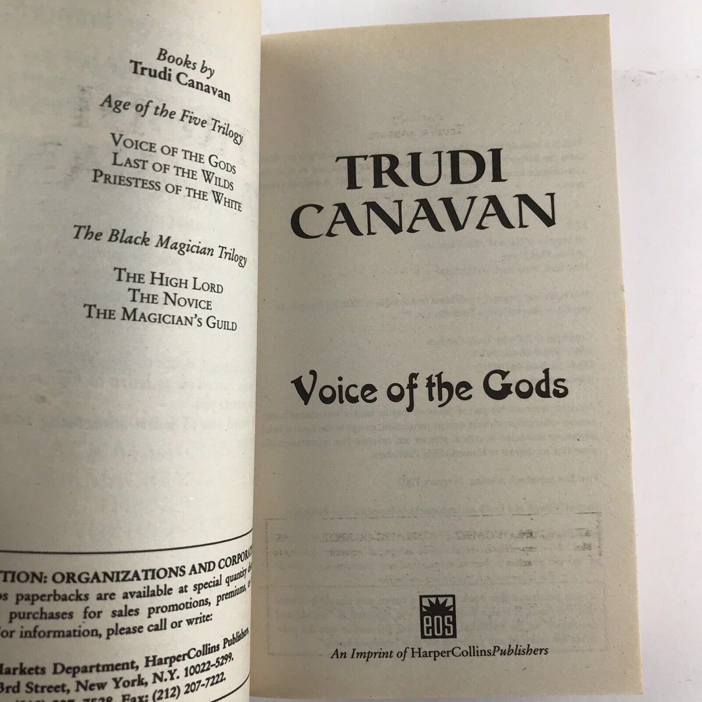 Voice of the Gods (Book 3 Age of the Five Trilogy) by Trudi Canavan (Paperback)