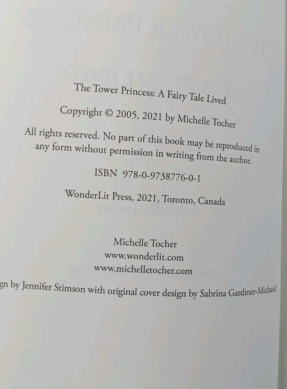 7832748