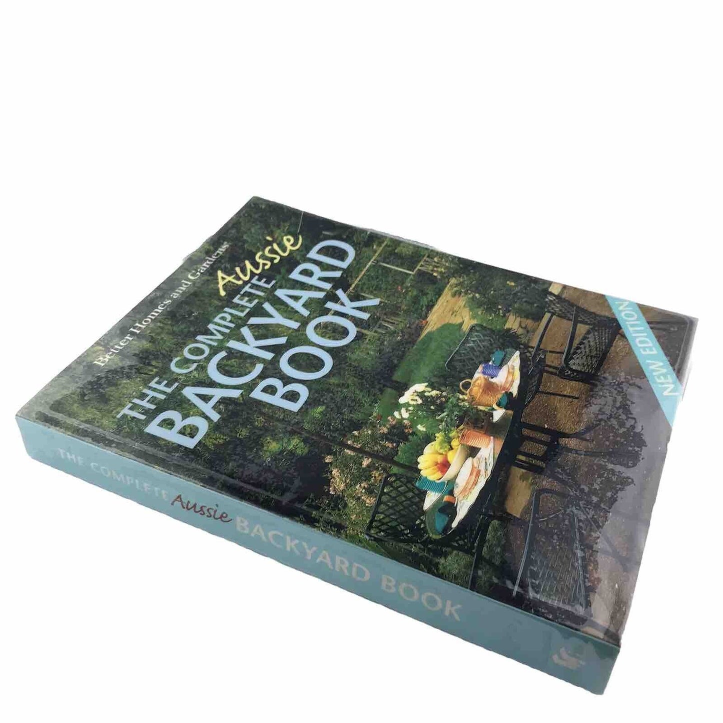 Complete Aussie Backyard (Large Laminated Paperback, 2002) Perfect Condition