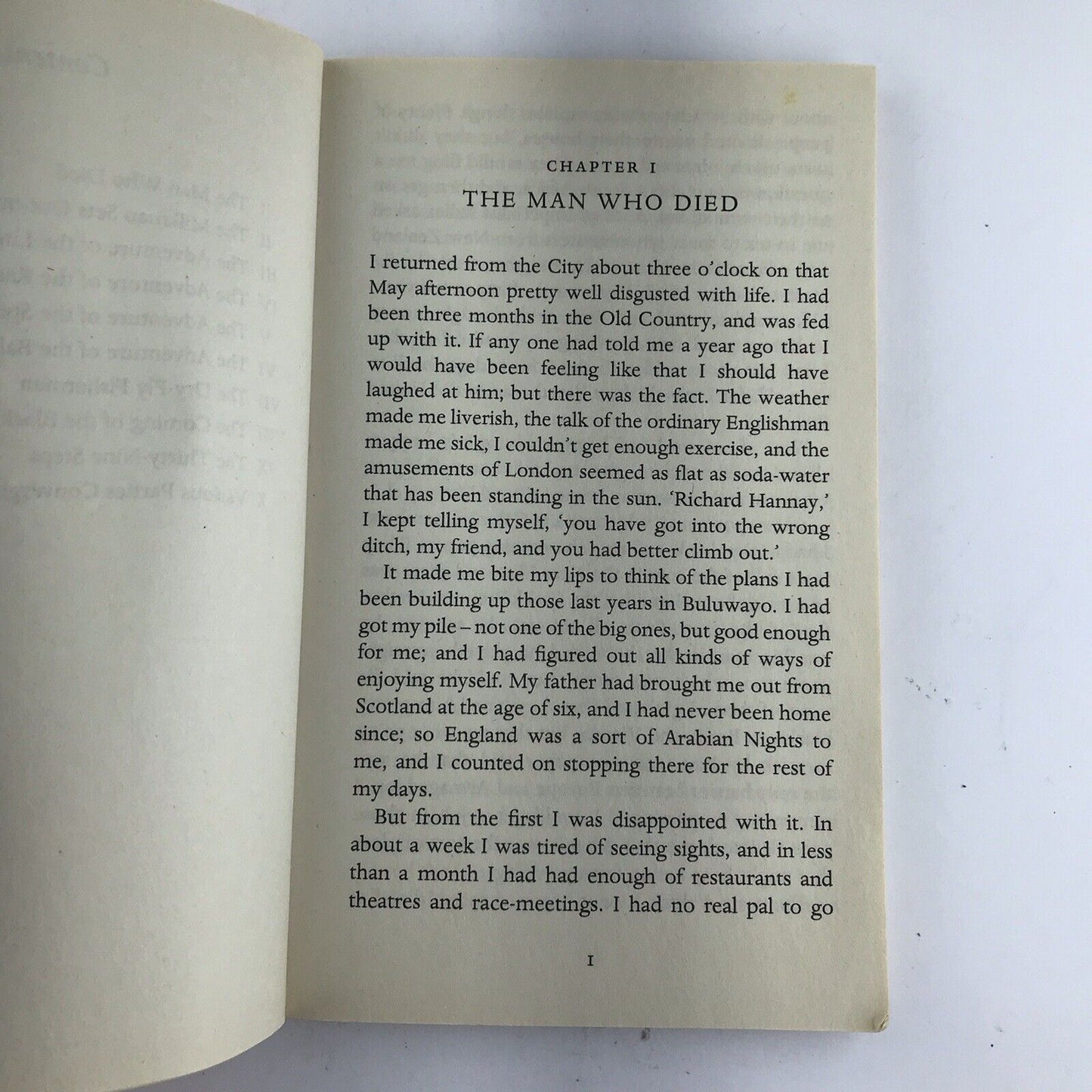 The Thirty-Nine Steps by John Buchan (Penguin Classics Paperback, 2010)