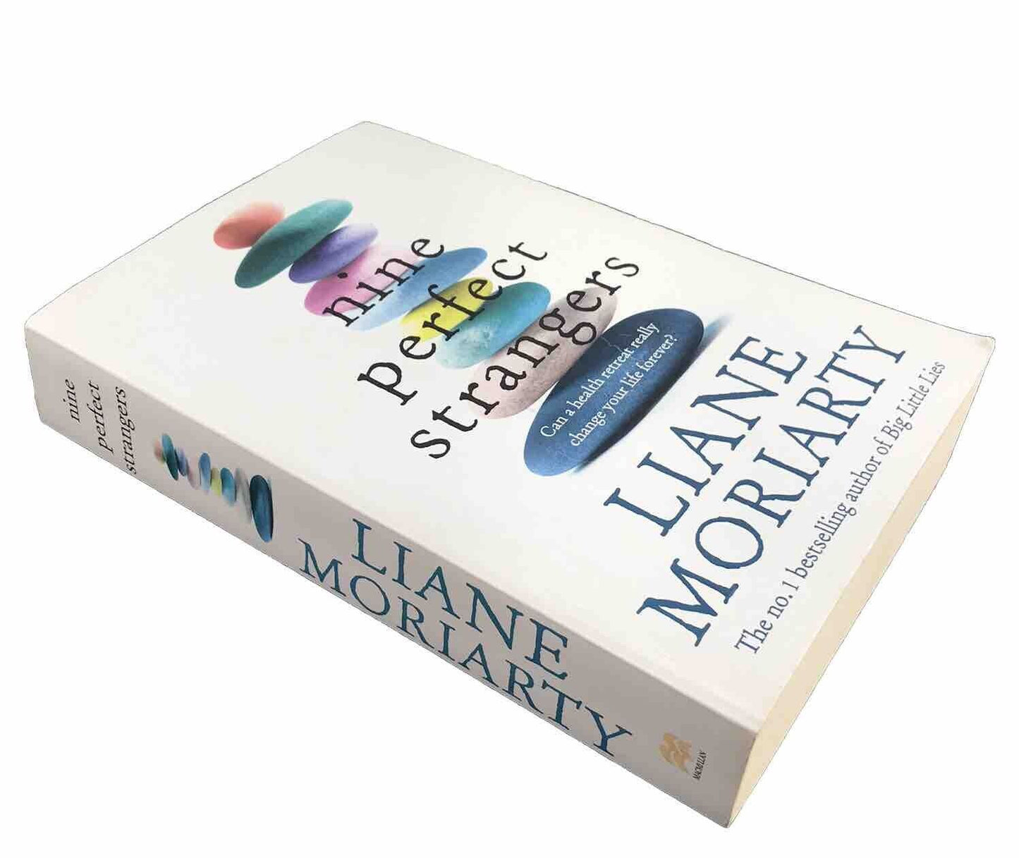 Nine Perfect Strangers by Liane Moriarty (Large Print Paperback 2018)