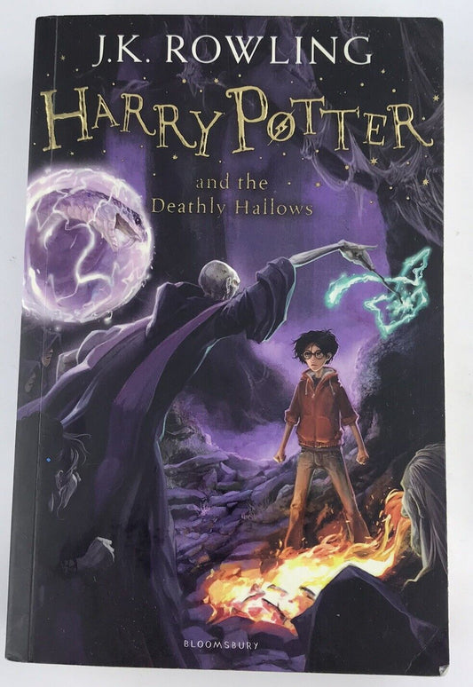 Harry Potter and the Deathly Hallows by J.K Rowling 7th Book Harry Potter Series