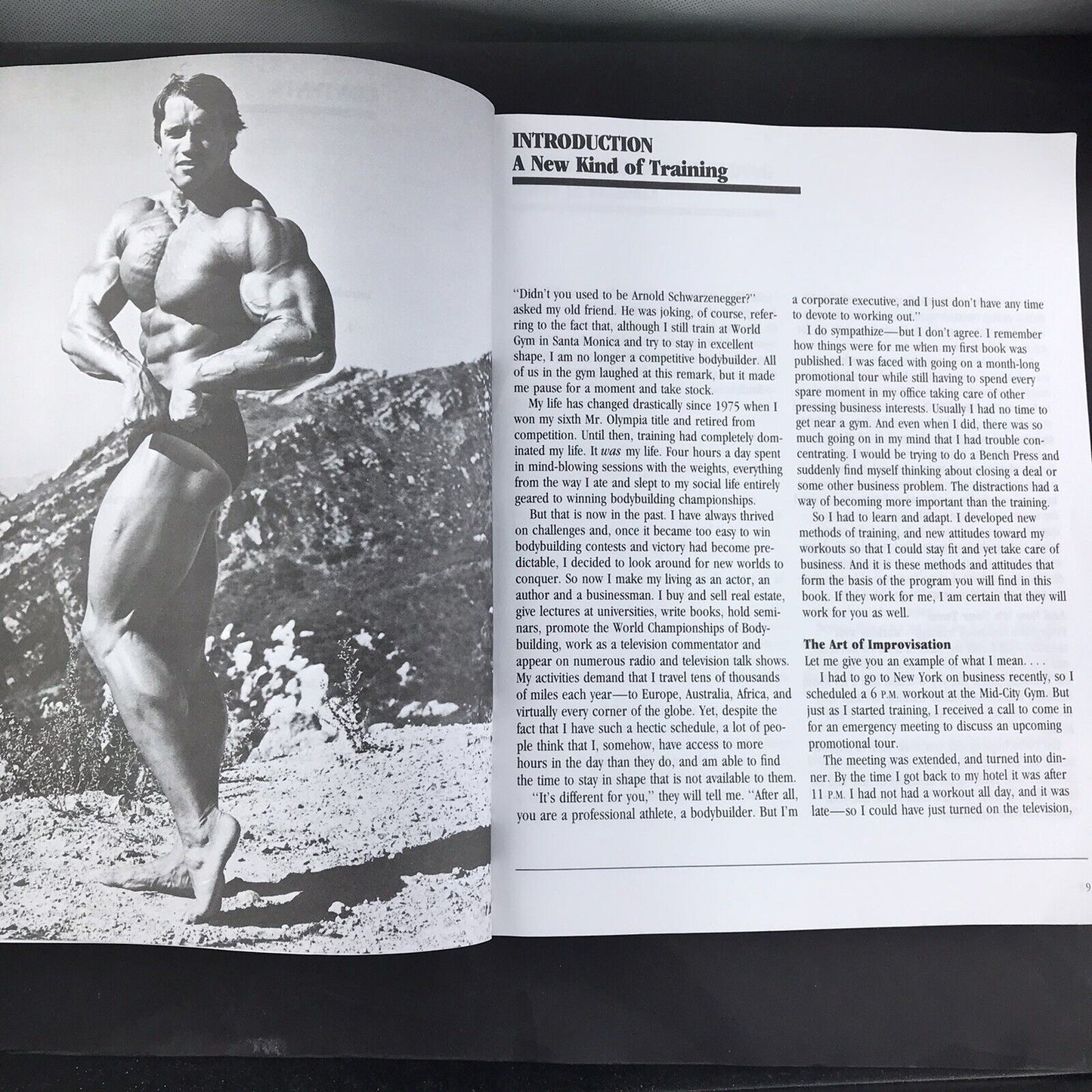 Arnold's Bodybuilding for Men By Arnold Schwarzenegger (Fireside Edition 1984)