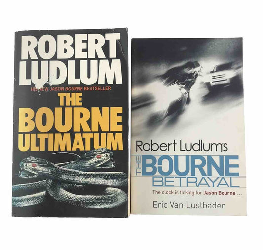 The Bourne Ultimatum + The Bourne Betrayal (Jason Bourne Books 3 & 5, Paperback)