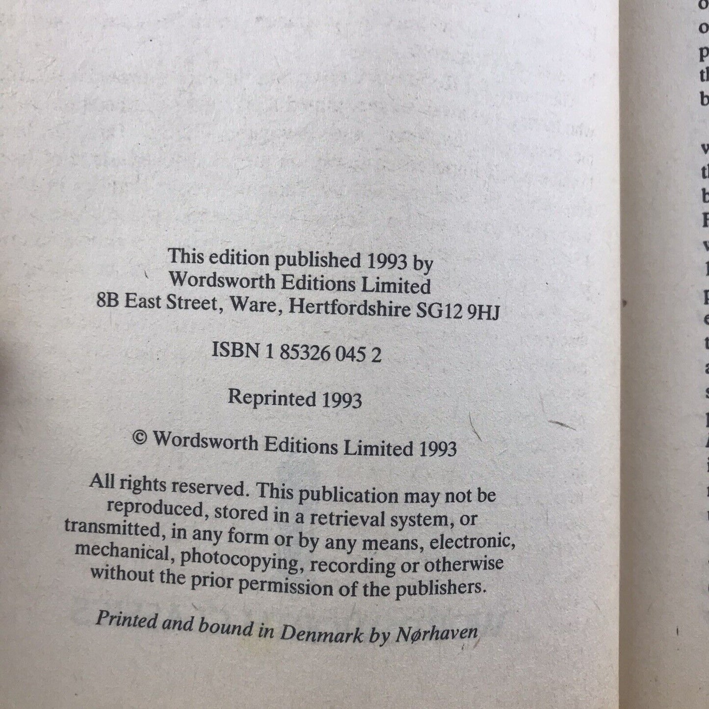 Robinson Crusoe by Daniel Defoe (Wordsworth Classics Paperback 1993)