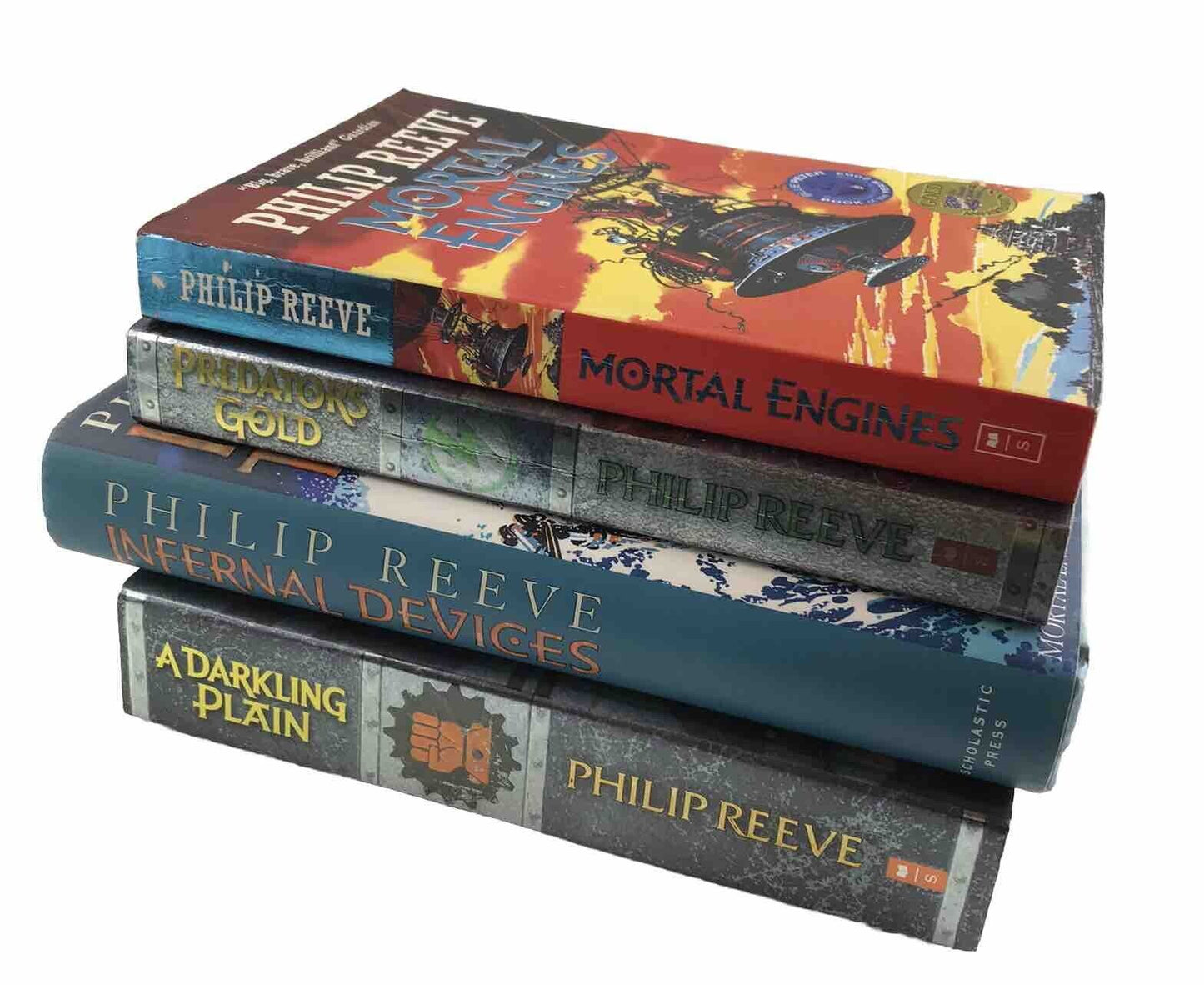 Mortal Engines Book Set (Books 1 - 4) Mortal Engines by Philip Reeve