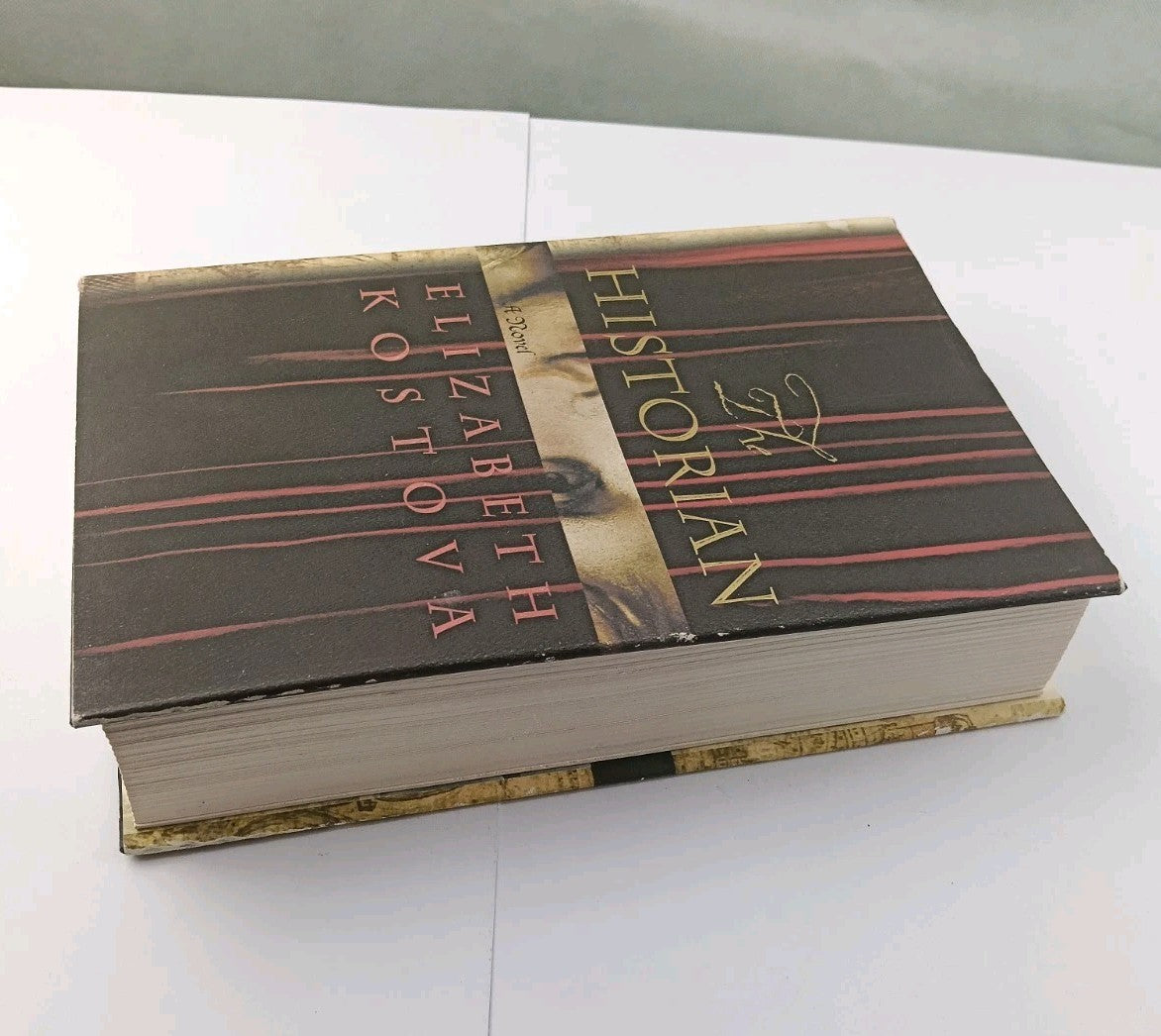 7832745