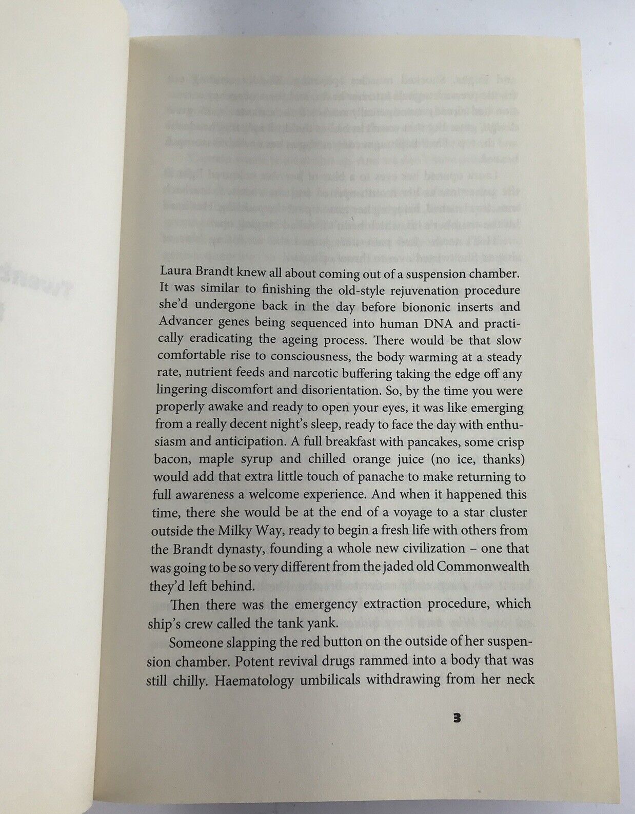 The Abyss Beyond Dreams (Chronicle of the Fallers) By Peter F.  Hamilton (PaperB