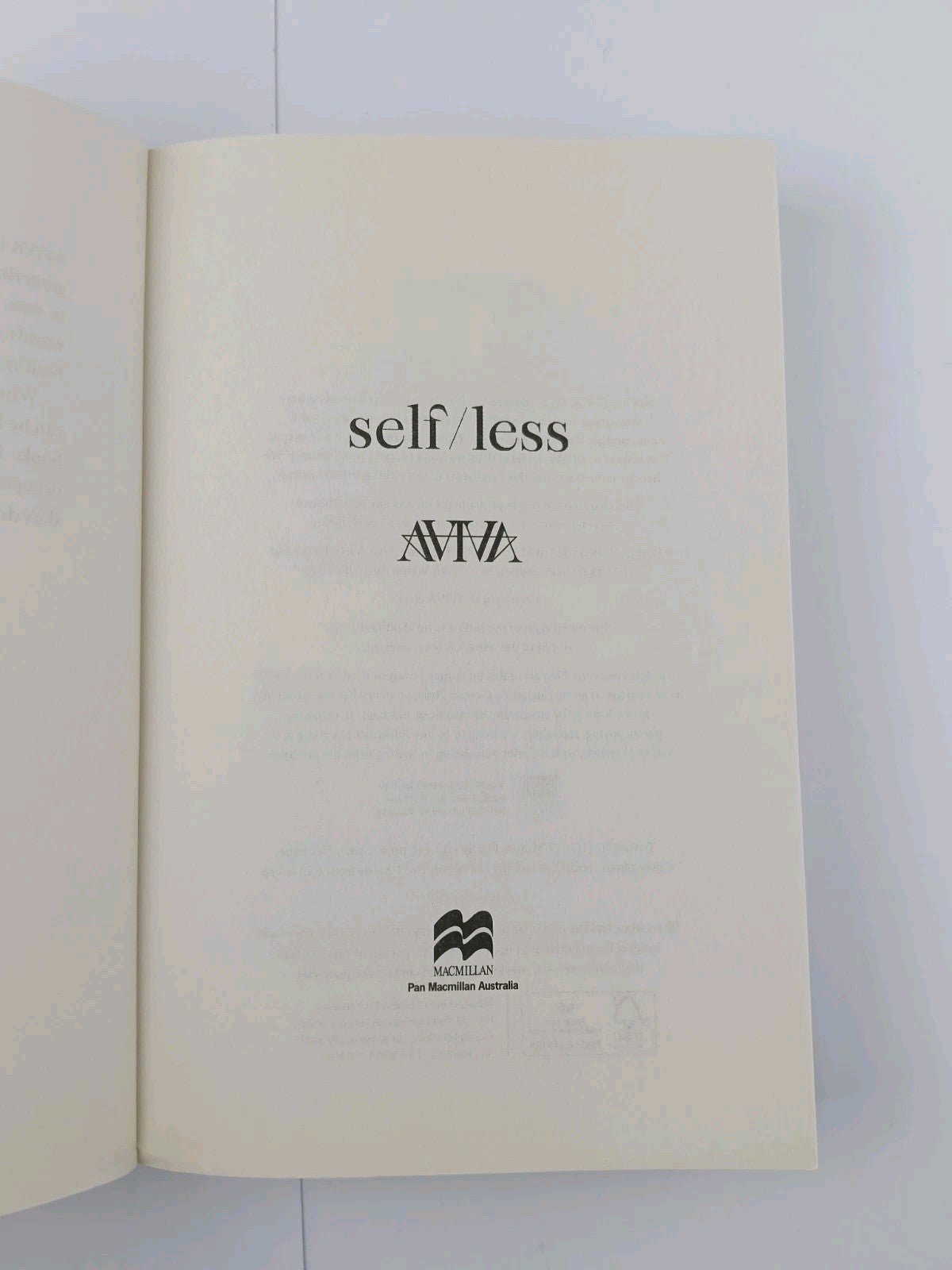 7686698